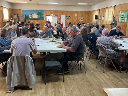 Mckenzie Valley Community members shared a meal and their thoughts with EWEB Commissioners and Executive Team