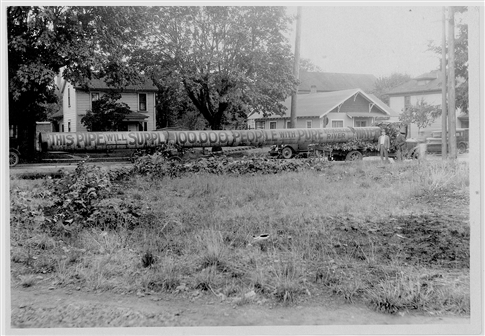 Historic photo of the water pipe that will deliver McKenzie River water to Eugene customers