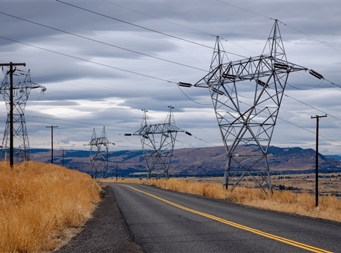 High voltage power lines near the Columbia river